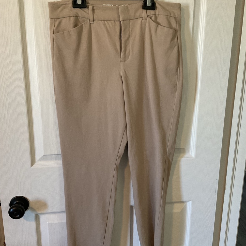 Old Navy Tan Skinny Pants
